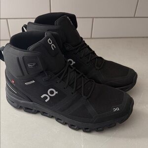 On Running Men's Black Lace-Up Boots